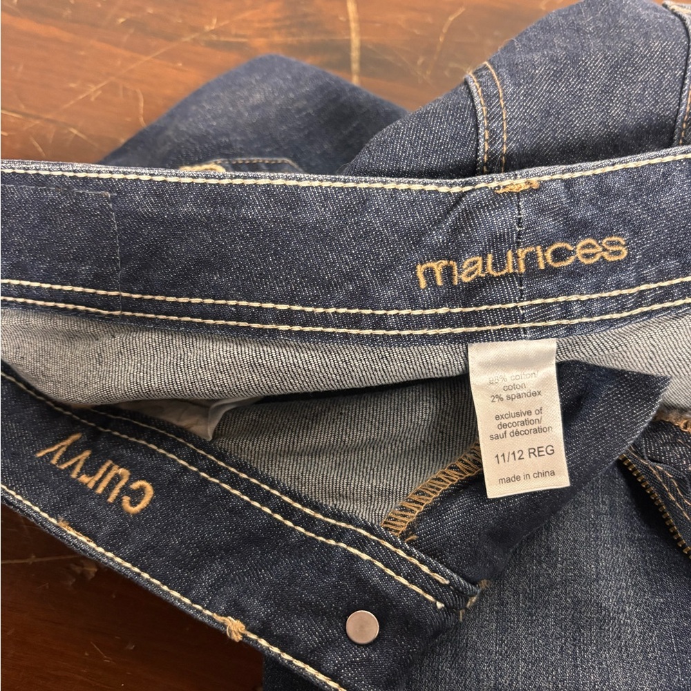 Maurices Dark Wash Bootcut Jeans | Size 11/12 REG | Stretch - Picture 5 of 10